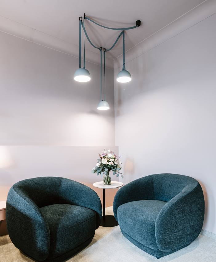 Pendelleuchte Hotelzimmer